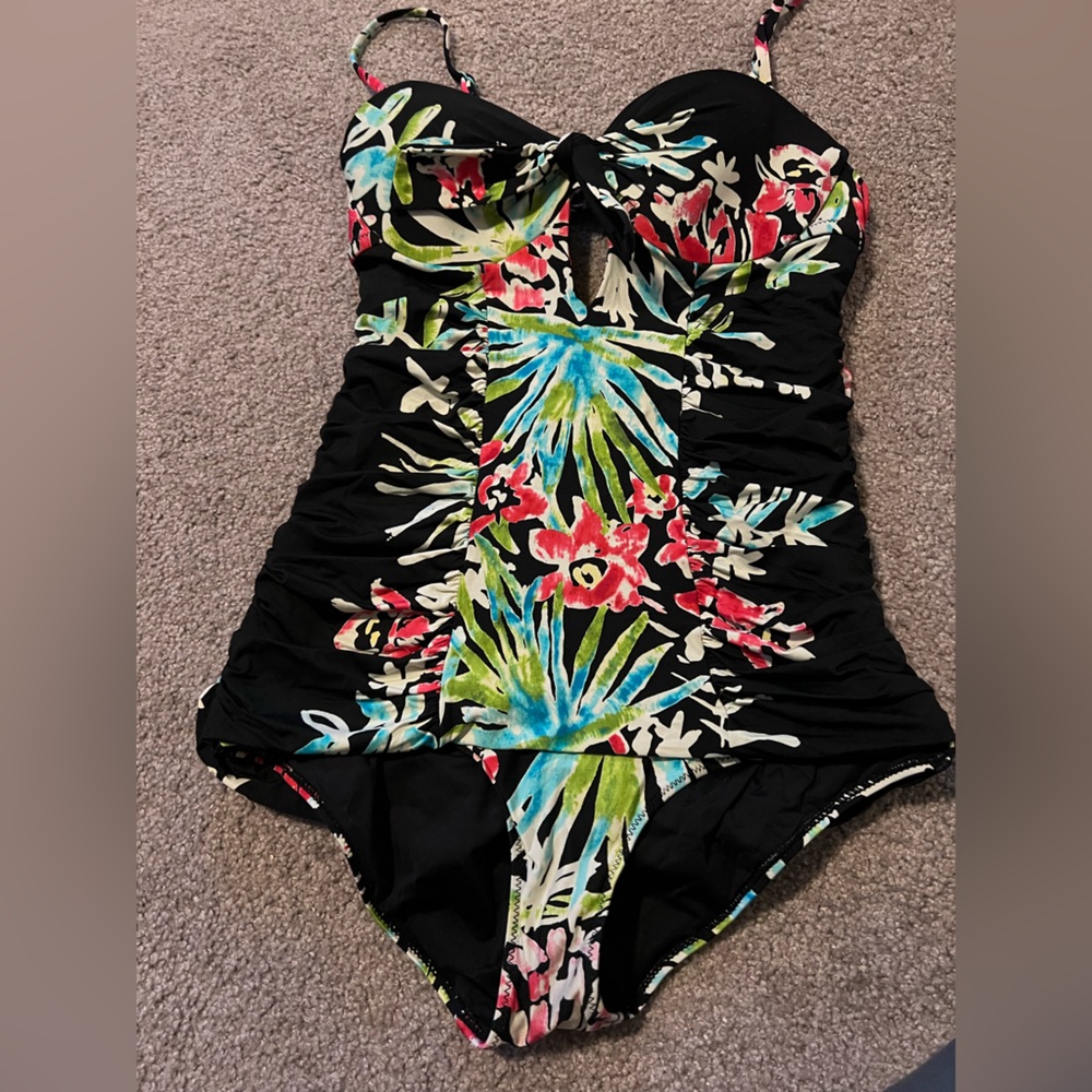 Cute Swimsuit Nanette Lepore - Medium